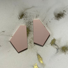 Afbeelding in Gallery-weergave laden, Facet Mini
